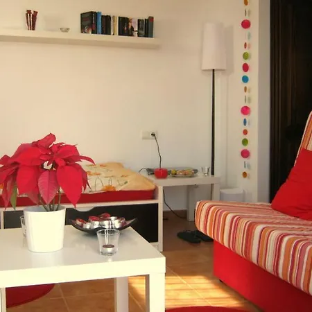 Playa Blanca .2 Ferienzimmer Mit Privaten Pool Terasse Balkon Und Garten Privatunterkunft
