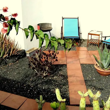 Homestay Playa Blanca .2 Ferienzimmer Mit Privaten Pool Terasse Balkon Und Garten *