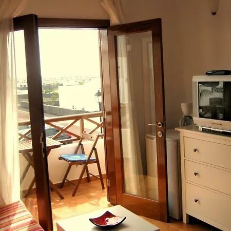 Playa Blanca .2 Ferienzimmer Mit Privaten Pool Terasse Balkon Und Garten *